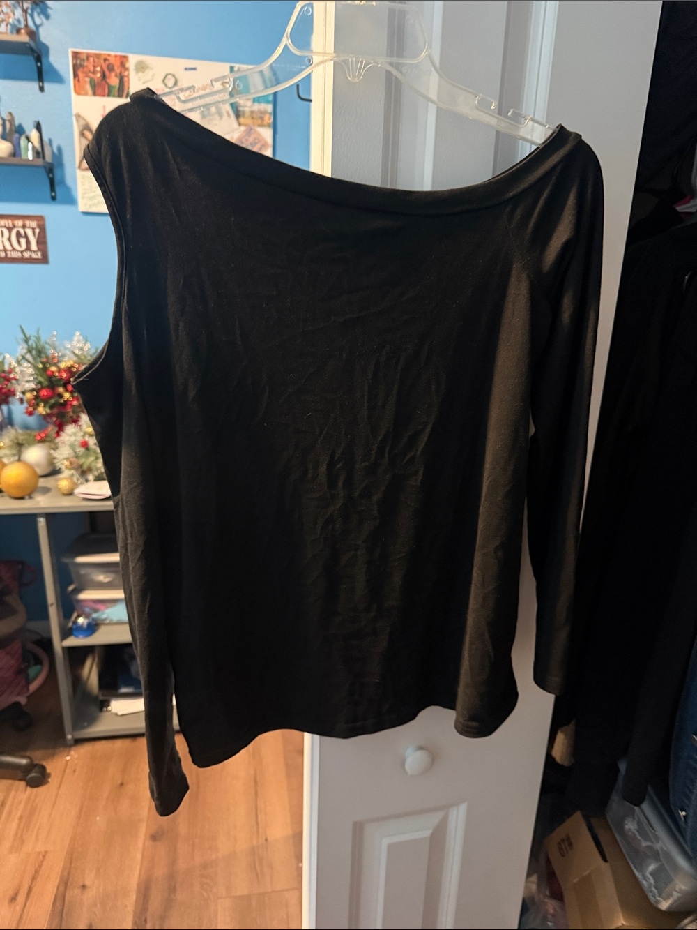 SHEIN Black Off-Shoulder Long Sleeve Top